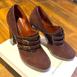 Mark by Mark Jacobs Double Strap brown suede Oxford heels